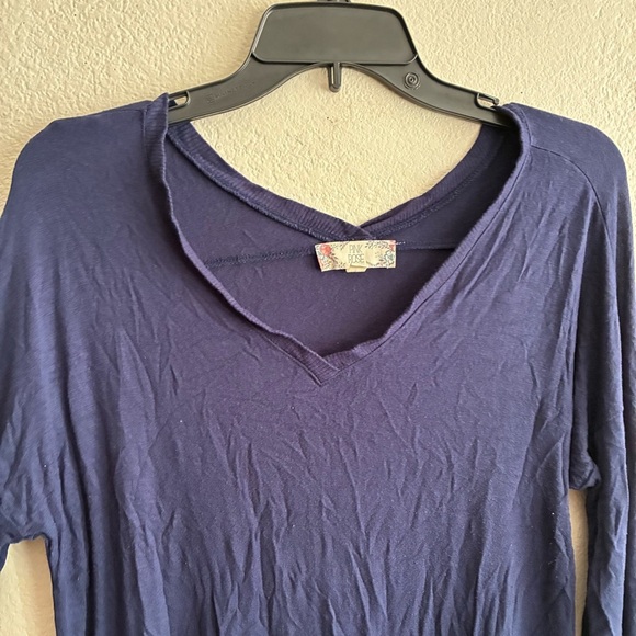 💥Pink Rose Navy Blue Long Sleeve Tee M - Picture 3 of 10